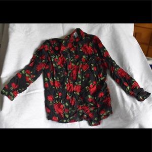 Trendy Rose-Patterned Black Button Up